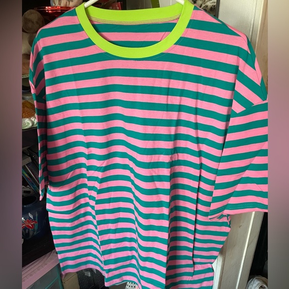 T-shirt pink and green striped Amazon size Large and X-Large - Picture 1 of 3